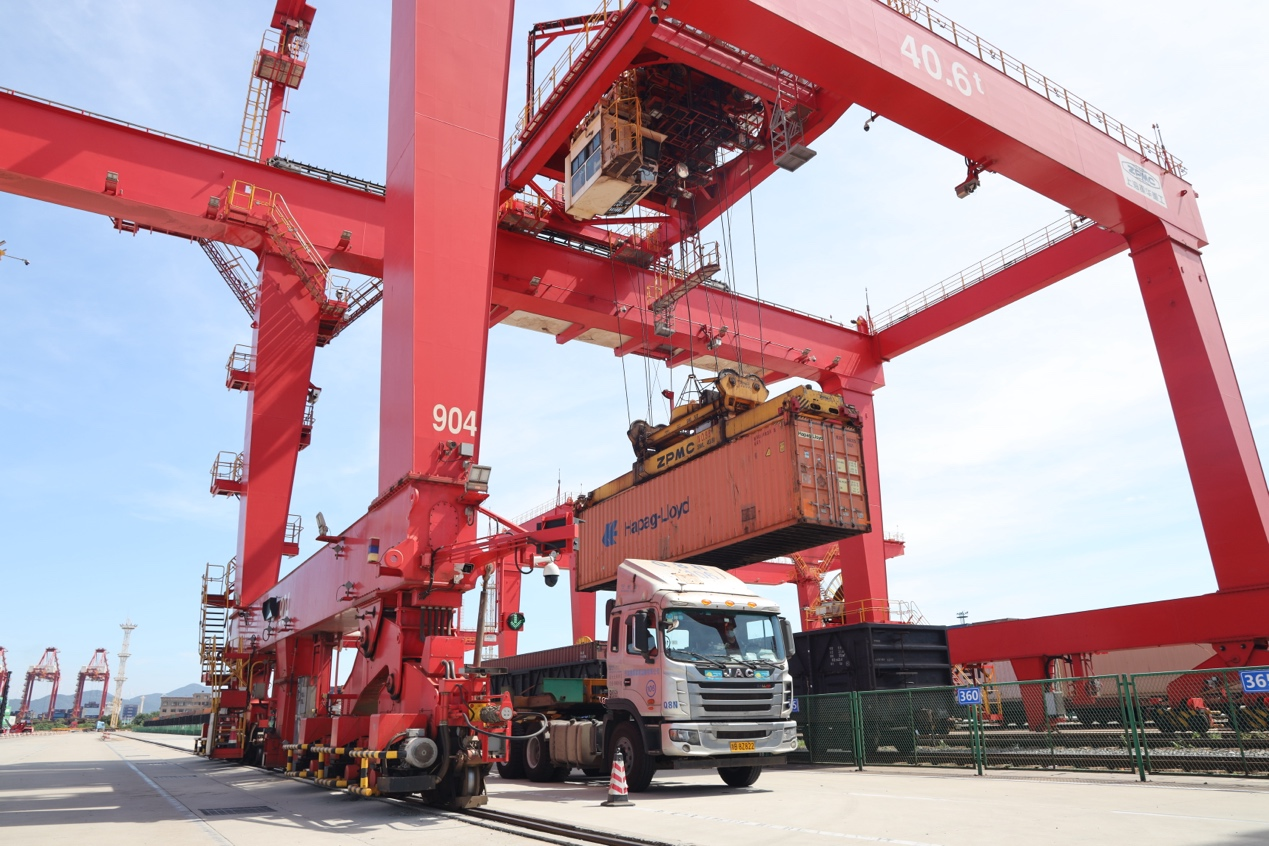 BG大游资源津巴布韦Bikita矿山首批透锂长石精矿到港